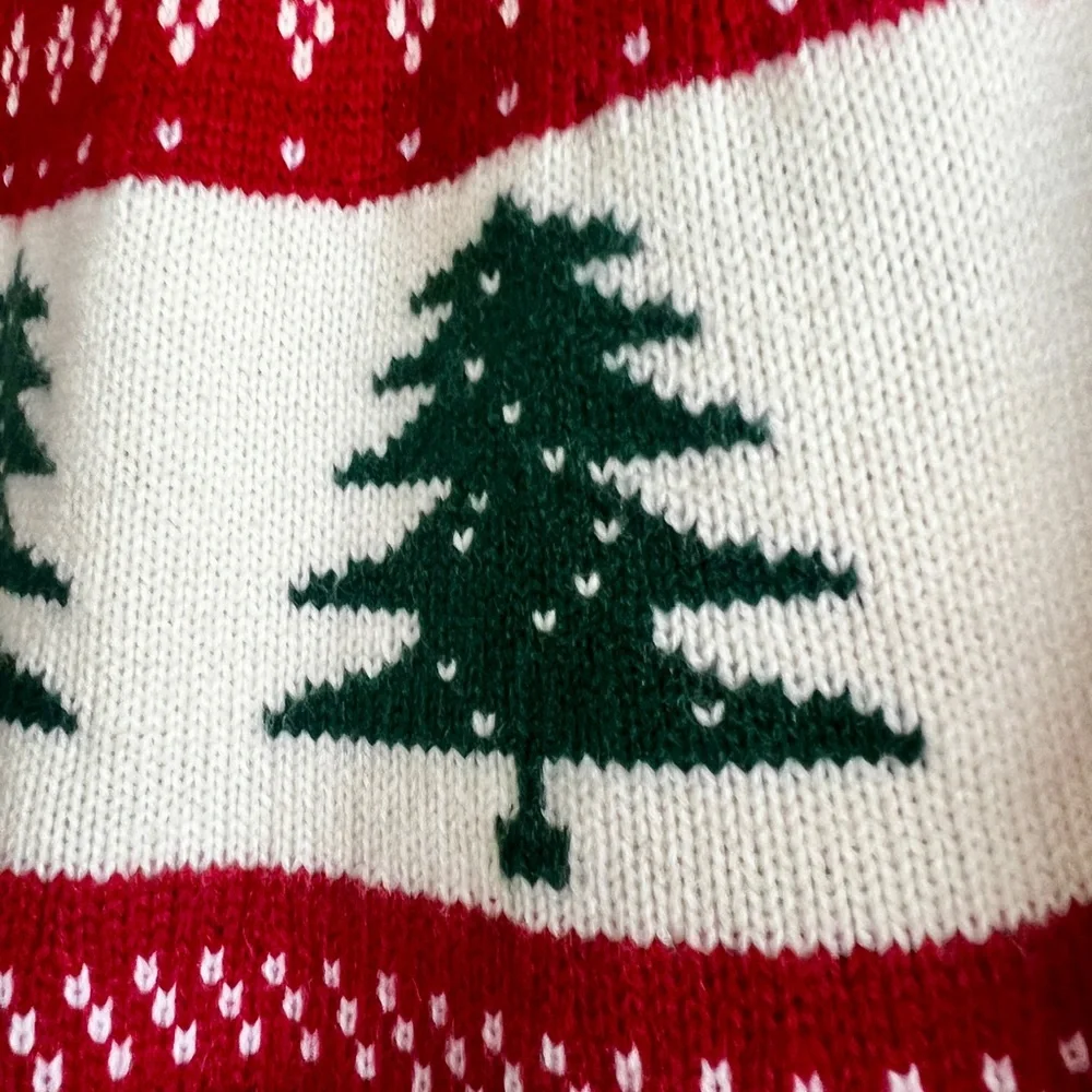 EUC Holiday Time Festive Christmas Tree Knit Sweater Size Large - Picture 12 of 13